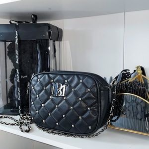 BADGLEY MISCHKA STUDDED LEATHER CROSS-BODY PURSE || BLACK🖤